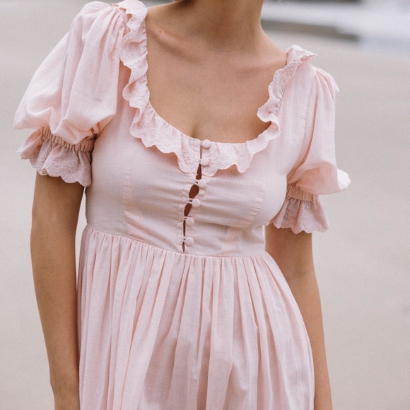 Kara Thoms Audrey Dress with short sleeves in faded pink! Size M! NWT! - Picture 1 of 6
